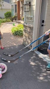 Every dad should try this! #bike #biking #trainingwheels #dadhack #parentinghacks | Betsy Glenda