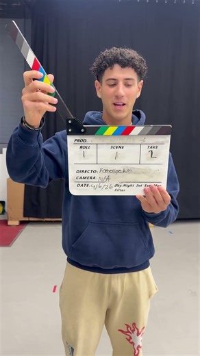 How to properly use a clapper board (slate) during filming