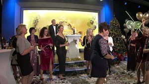 Docekajte 2022. godinu uz Fio show i fenomenalne goste... 31.12.2021. od 21:00h Mreza tv Zagreb, VTV Varazdinska tv, Tv Nova Pula, Tv Dalmacija Split, Diadora tv Zadar i ovdje preko facebooka livestream... NE PROPUSTITE...🤎🤎🎁🎁🥂🥂🎶🎶🤩🤩🥳🥳🎻🎻🎄🎄🎶🎶🥂🥂 | Fio show