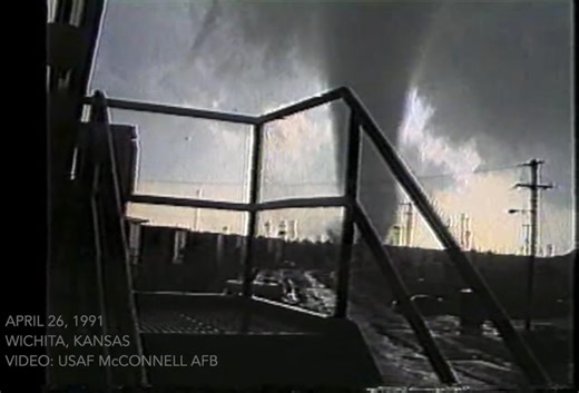 This, the Duke Evans video and the infamous overpass footage all from the same outbreak got me hooked on tornadoes. These types of videos were unprecedented at the time.