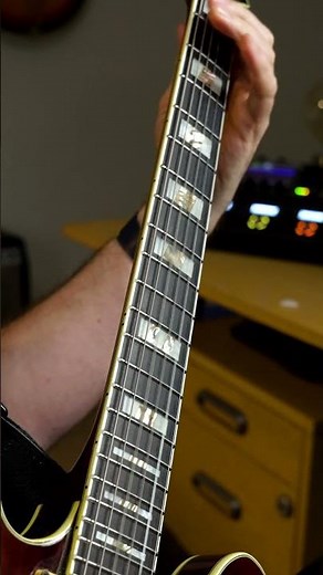 The Best Way To Play Jazz Guitar Solos? 😎 #jazzguitar