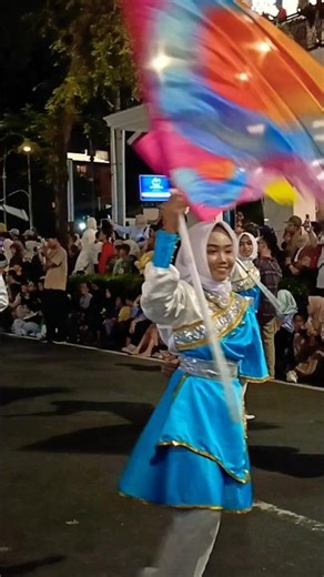 wow cool color guard!! color guard flag