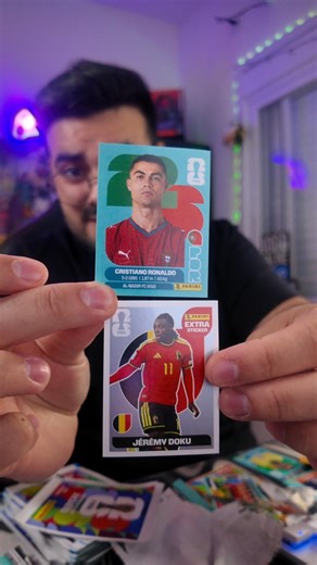 🔥 I FOUND THE GOLD PACK! 🤯 Opening stickers for the 2026 World Cup ⚽✨