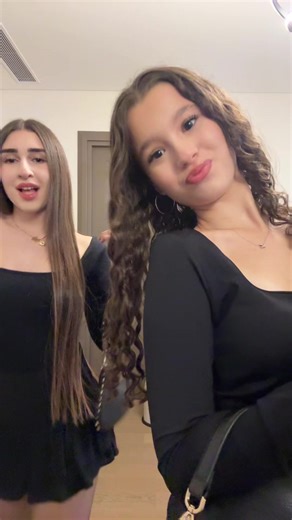 Who’s calling my phone??#transformation #makeup #matching #fypシ゚viral #duo