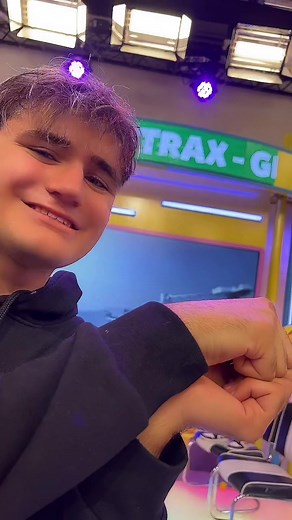 Exciting Gravitrax Challenges in a Neon Studio