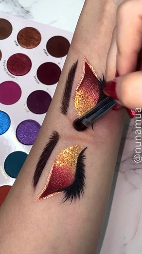 Christmas Eye Makeup Tutorial: Festive Holiday Looks