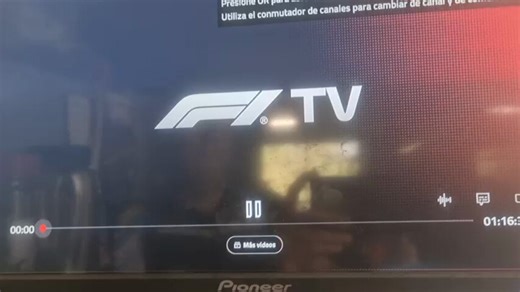 @ATellodeMeneses Así como VER, la app F1 TV en español para México debe mejorar. La transmisión deja mucho que desear y al inicio de la Q en el #JapaneseGP se escucha como L.M.L. comenta sobre una señora con "unos pinches lentes" demostrando el "profesionalismo" y poco cuidado que él tiene (1/2)
