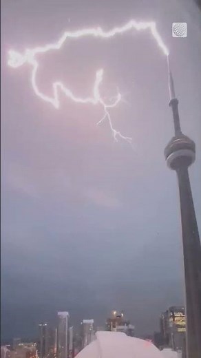Watch lightning strike the CN Tower during severe weather #toronto #lightning #cntower