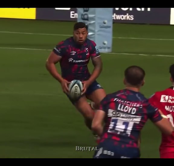 Sm more steppers 🤔. #sidestep #rugby #rugbytok #rugbyedit #rugbyskills