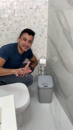 Teste da Lixeira Inteligente com Sensor e Chute