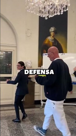 ¿Puede un mayordomo sobrevivir esto? #challenge #butler