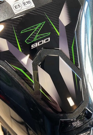 Kawasaki Z900 2026 Custom Graphics by Black Doves