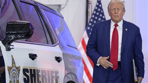 Trump aims to 'unleash' local police, but cautions against standing in the way of ICE