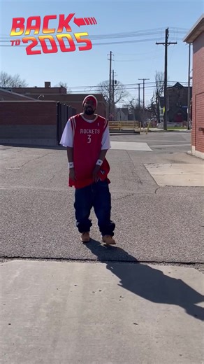 The time traveler goes to Citi trends | Time Traveler from 2005