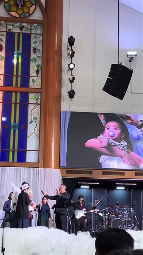 การถวายบุตรในช่วงฤดูร้อน: ปัจจุบันที่ล้ำค่า