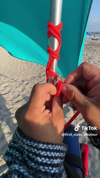Beach Backpack Hanging Techniques for Summer