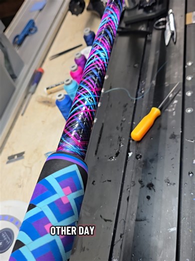 Starting this decorative wrap on the unlimited class build. #thedecorativestudio #mudholecustomtackle #customrodbuilding #customfishingrods #customrodbuilders