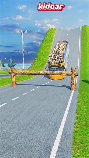 😳 You won’t believe this crash ending! Watch till the end #shortsfeed#shorts#bus #cars