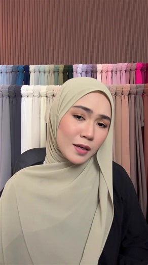 Material love dooh! 🩷