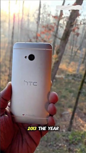 2013’s Most Beautiful Phone HTC One M7 😐😯#shorts