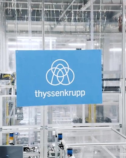 A look behind the scenes of our module assembly for battery production. 👀🔋 The flexible solutions from thyssenkrupp Automation Engineering enable efficient series production and the processing of all cell formats. Thanks to a high degree of standardization and fast cycle times in our process sequences, we achieve optimum efficiency and throughput. For a power-packed future. 🦾 | thyssenkrupp