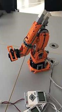 Lego KUKA Robot