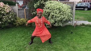 Bata Dance, originating from Yorubaland, is traditionally accompanied by the rhythmic beats of Bata drums. While the woman in this video attempted to showcase the dance, it's important to note that Yoruba people typically express their dance with elegance and grace. As a Yoruba man myself, I can attest that our dance style is characterized by a unique blend of sophistication and finesse. In comparison, the dance in the video seems to resemble more of a gym workout than the traditional Bata dance