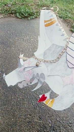 The moving eyes are still hard for me to control ^^ And if the text get deleted it says "meet s1n"