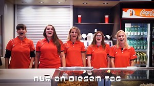 🎬 KINO UM NUR € 4,00 🎬 Da verschlägt es einem doch glatt die Sprache! Am 4. September in allen Cineplexx Kinos! 😍🍿 Gültig für alle Filme und alle Technologien – ohne Ausnahmen! | Cineplexx
