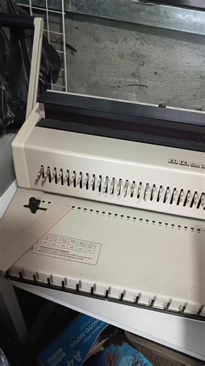 Binding machine #mommyjenvlog #mommyjenvlogs #hardboundnotebook #bookbinding #printingbusinessph
