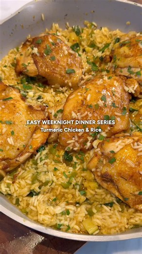 Ontrac5 | Fuel Better. Feel Better on Instagram: "TURMERIC CHICKEN & RICE Ingredients * ½ brown onion, diced * 3 garlic cloves, finely chopped * 1 green capsicum, diced * ½ zucchini, diced * 1½ cups (300 g) jasmine or basmati rice * 3 cups chicken stock * 2 cups baby spinach leaves Chicken Marinade: * 5–6 bone-in chicken thigh cutlets, skin on (about 1.2 kg) * 2 tbsp olive oil (divided) * 1 tbsp dried herbs (oregano, thyme, or Italian mix) * 1 tbsp sweet paprika * 1½ tsp ground turmeric * ½ tsp 