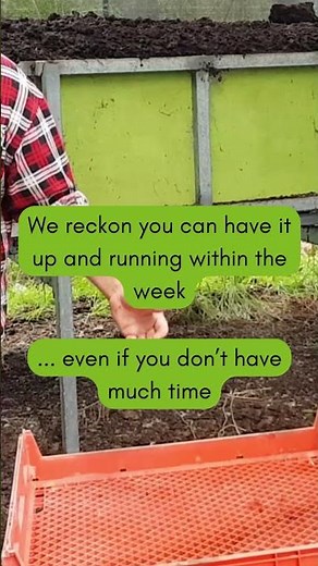 Worm Up step 1: Setting up your worm breeding bed #vermicomposting