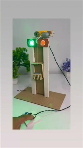 science project electric lift we made to help the two light motor and some wire#viral #science ♥️♥️