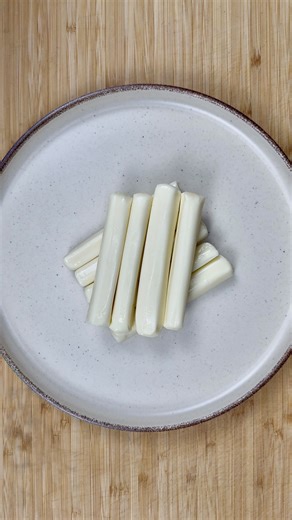 Sam Polisner on Instagram: "Send this to people who need to learn how to properly prepare string cheese 燎 Follow for all my recipes  Day 82/100 of my 100 Days Straight of Recipes Series Recipe: String Cheese INGREDIENTS: -String cheese INSTRUCTIONS: Open the string cheese. Enjoy! #stringcheese #cheese #cheeselover #easyrecipe #easyrecipes #cheeserecipe #cheeserecipes"