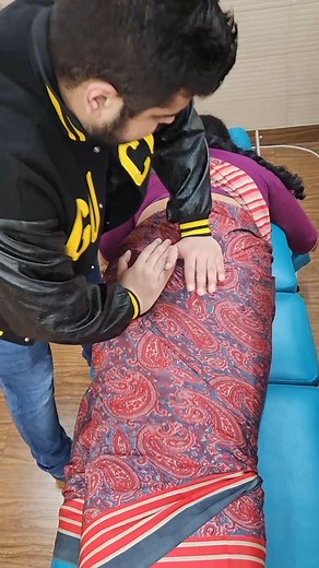 Gautam Batra | Drop table technique for slip disc gap between L4 L5 and S1.Chiropractic technique for sciatica. | Instagram