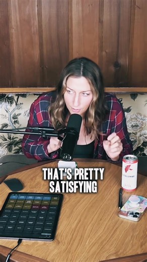 MY PODCAST IS LIVE‼️☎️📲❤️📱☕️🤳🍾🎉☎️📞📲🤳🤳🤳👂👂👂#callchelseaperetti