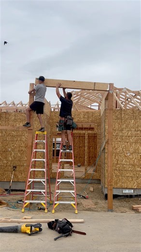 Post and beam #framing #build #hardwork #trending #construction