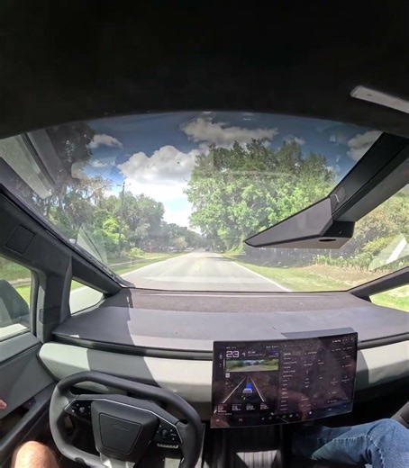 Cybertruck FSD V14.2.2.5-Another example of right turns being wider than before.