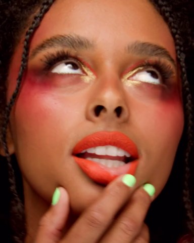 Unique Loom Outdoor Border Collection Area Rug - Soft Border (7' 1" x 10' Rectangle, Brown/ Ivory)