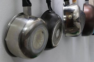These popular pots and pans can be toxic for your health