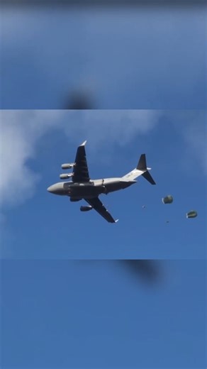 Iran has successfully launched its first homegrown cargo aircraft in a decade. This powerful plane, equipped with engines ranging from 2,500 horsepower, can carry up to six tons of cargo in a single flight. Designed for both emergency and heavy-duty transport, it highlights Iran’s growing capabilities in aircraft manufacturing. Discover how this achievement places Iran among countries producing their own planes. #IranAircraft #CargoPlane #AviationNews #HomegrownTechnology #AviationInnovation | T