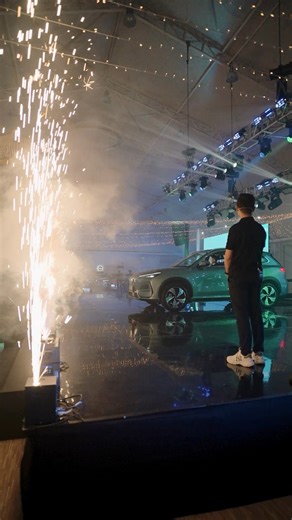 GEELY IS BACK! 😱GEELY is emphasizing its new lineup, especially its latest car: THE GEELY EX5! Packed with futuristic features and tech, this EV will definitely make waves in our local market!It features Flyme Auto OS for an enhanced vehicle-to-phone connectivity experience, a voice interaction feature with over 100 operational commands, and an advanced driver assistance system to ensure safety and seamless driving assistance.We're all excited!!! #MabuhayGeely #ElevateEveryExperience | BanaweBo