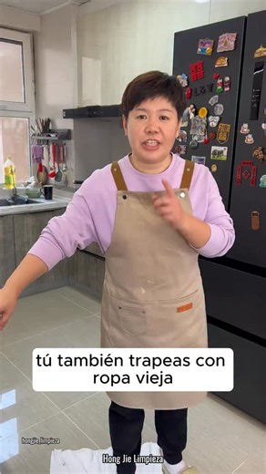 Hong Jie Limpieza on Instagram: "“El suelo de casa siempre queda sucio por diferentes tipos de manchas, o se ensucia de nuevo poco después de fregar… Hoy Hongjie comparte varios métodos para dejar el suelo impecable. ¡Pruébalos si te interesa!” 🧽 ✨ 📚Escribe “Recetas” y recibe el Ebook completo. #HongJieLimpieza #TrucosDeLimpieza # #ManchasFuera #HogarBrillante"