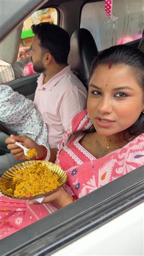 সদ্যজাত মাকে হঠাৎ মসলা ম্যাগি খেতে হল😭