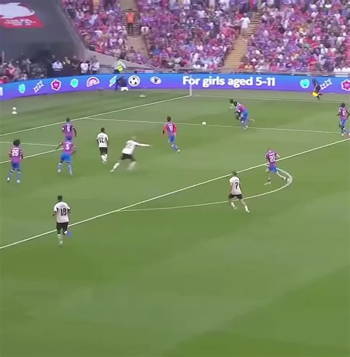 Jeremie frimpong🇳🇱😮‍💨#frimpong #jeremiefrimpong #liverpool #fyp #liverpoolfc
