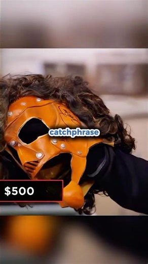 🤼‍♂️🔥 WWE Legend Authenticates His Own Rare Wrestling Memorabilia