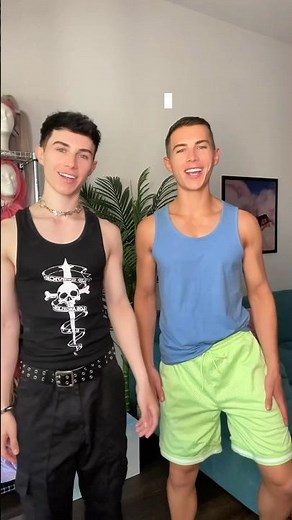 twin drag queen MAKEUP BATTLE🌈 #pride