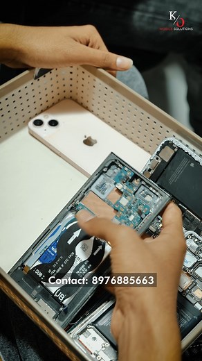So many phones… but the issues are always the same! 🔧📱 From Samsung, iPhone, OnePlus, Vivo, Oppo, Realme to every other brand — customers face common hardware problems like dead motherboard, logo restart, no display, no network, water damage, CPU faults, UFS issues, and more. At Kickout Mobile Solutions, we diagnose the root cause, repair it precisely, and bring every phone back to life with trusted hardware-level expertise. 💯⚡ Your device is just one call away from revival! 📞 Contact us: 91