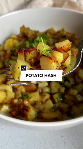 Delicious Skillet Potato & Onion Hash Recipe