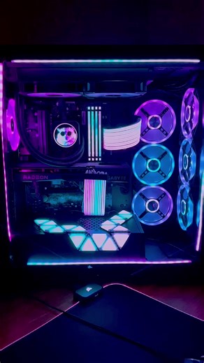 The cool cats sync their RGB devices with SignalRGB. Bonus points for using the Vaporwaves effect 😎 #signalrgb #rgblights #rgbsetup #rgblighting #rgbkeyboard #pcsetup #pcbuild #pcgaming #pcmr | SignalRGB